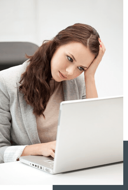 Emprendedora con signos de agotamiento físico y mental